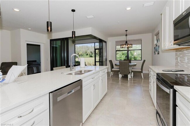 Building Photo - 5697 Mayflower Way