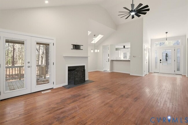 Building Photo - 5600 Woods Walk Rd