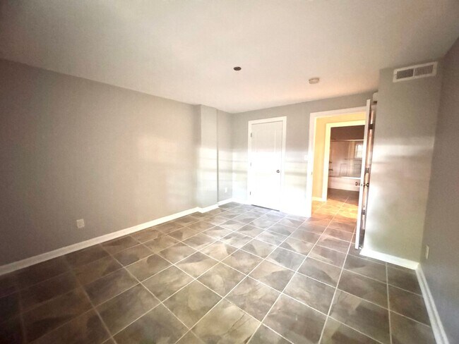 Building Photo - 1 Bedroom Unit in Historic Wafco Mills