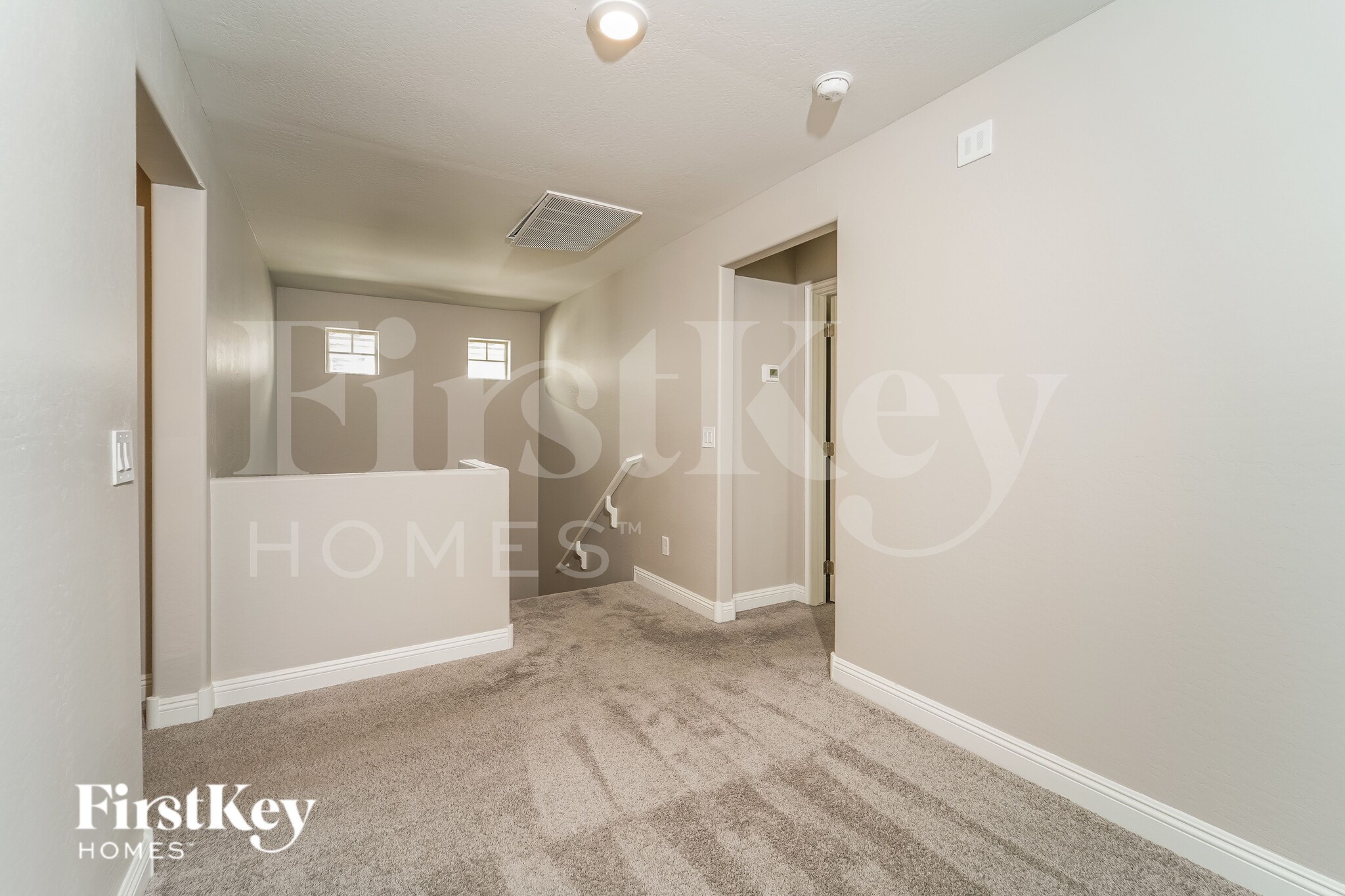 Building Photo - 251 N Sunrise