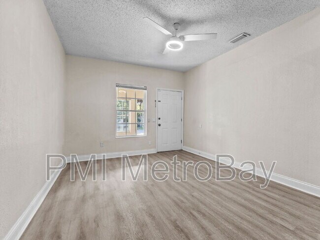 Building Photo - 8210 N Klondyke St