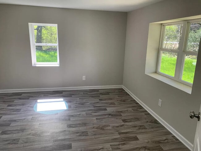 Building Photo - 2338 Pope Ave.