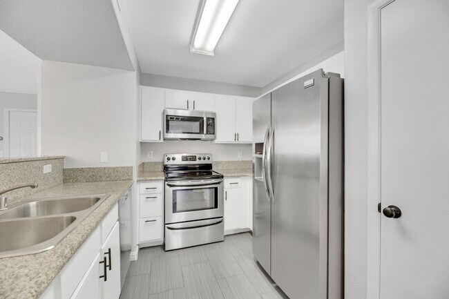 Building Photo - 2300 E Silverado Ranch Blvd