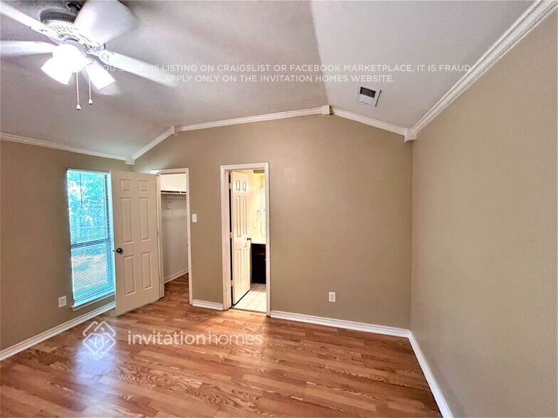 Building Photo - 400 Partridge Cir