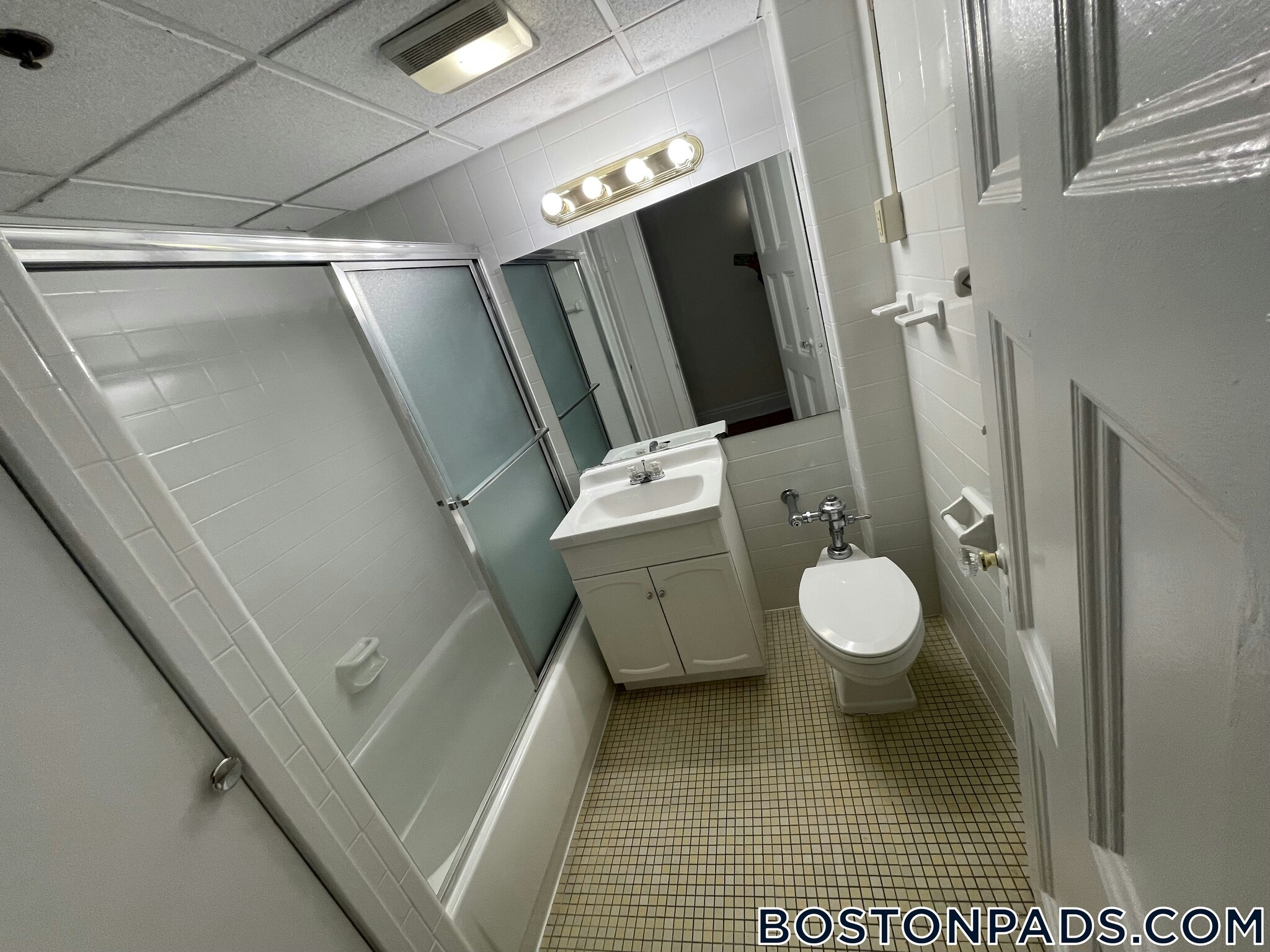 Building Photo - 62 Boylston St