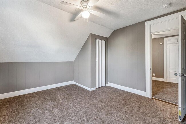 Building Photo - 92 Centre St