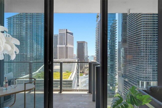 Building Photo - 88 SW 7th St