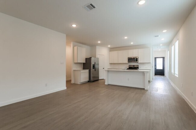 Building Photo - 11515 Cedar Cl