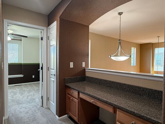 Building Photo - Gorgeous Reunion Home Features 4 Beds/2.5 ...