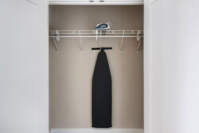 Building Photo - 1515 Richmond Hwy