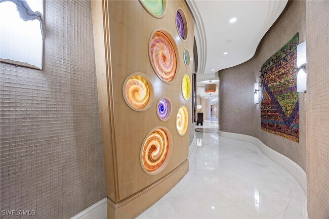 Building Photo - 940 Cape Marco Dr