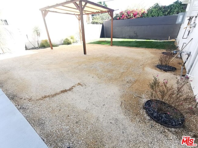 Building Photo - 1920 S Bedford St