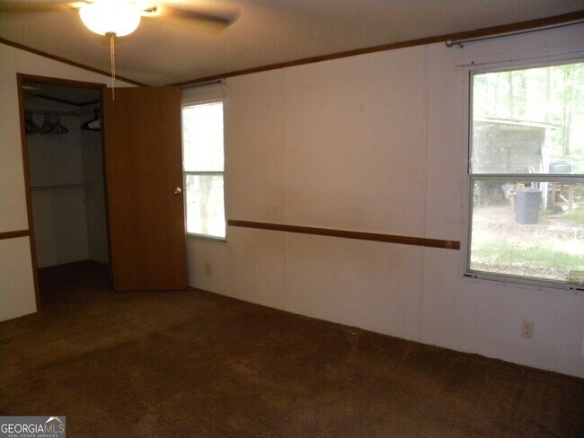 Building Photo - 2627 Cole Rd