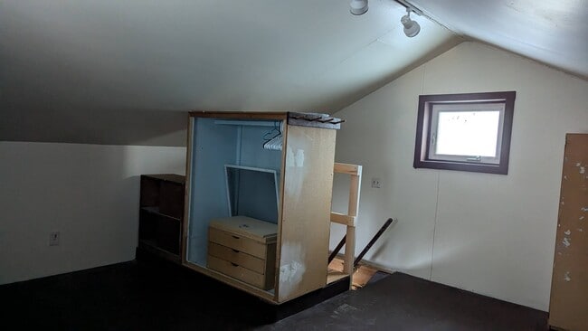 Building Photo - 1135 Walker Way