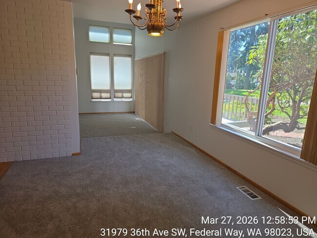 Building Photo - Twin Lakes life on a golf course -4 level home -  4 bedroom 2.5 bathroom with 2 car garage - Move...