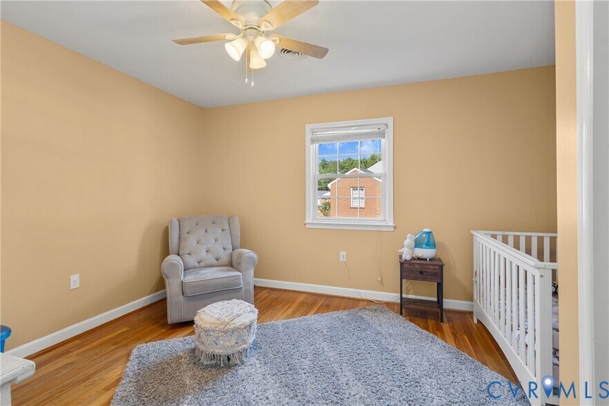 Building Photo - 1871 Pender Ave