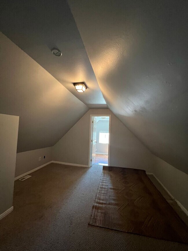 Building Photo - Dog Friendly Home in Heber!