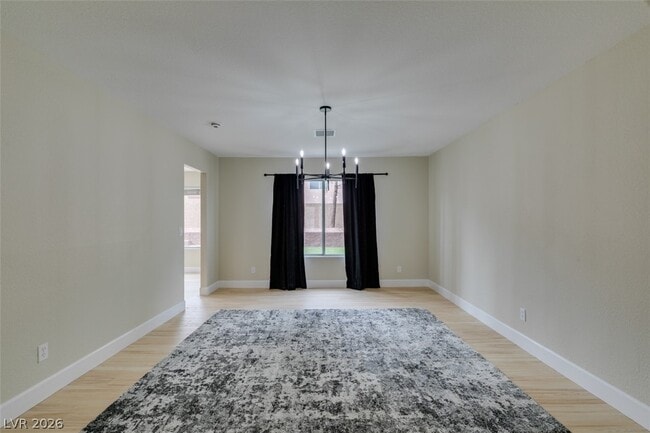 Building Photo - 821 Long Branch Dr