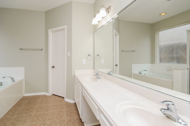 Building Photo - 16614 Cold Harbor Ln