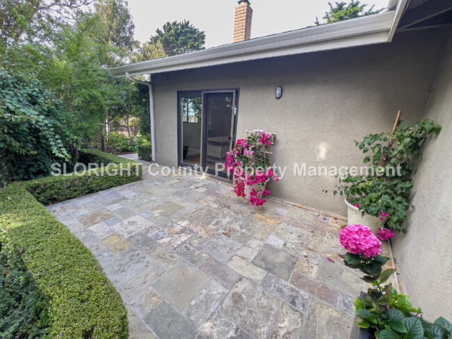 Building Photo - AVAILABLE NOW - Beautiful 2 Bed, 2 Bath Pismo Beach Home