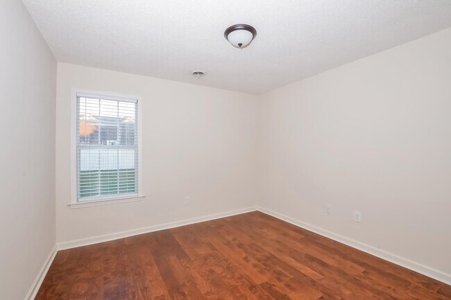 Building Photo - 4462 Alixs Dr