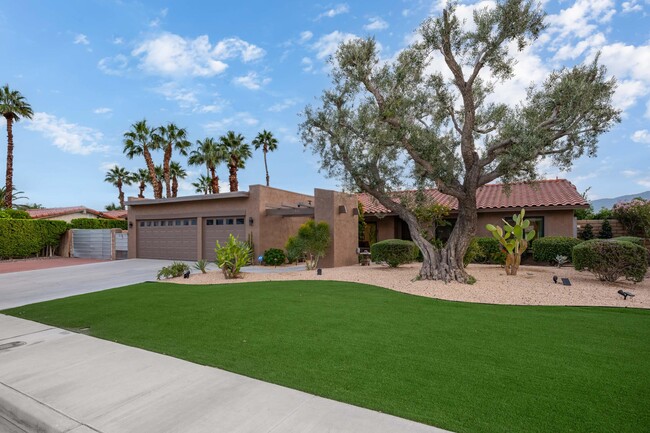 Primary Photo - 1289 E Caleta Way