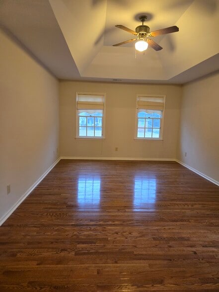 Building Photo - 11015 S Ford Rd