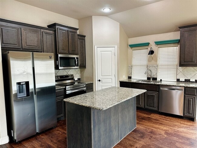 Building Photo - 3011 Winecup Ct