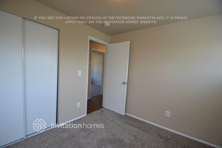 Building Photo - 6740 NE 1st Pl