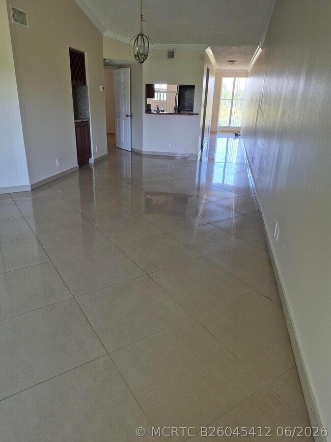 Building Photo - 2823 N Course Dr