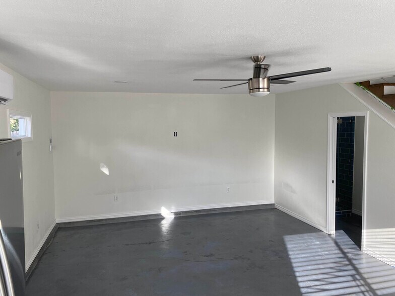 Building Photo - 5325 Avenue R 1/2