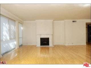 Building Photo - 318 N Maple Dr