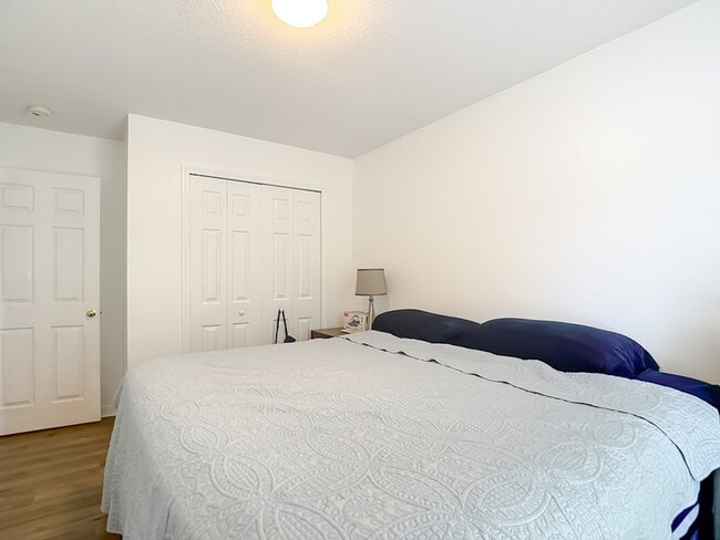 Building Photo - 9856 Ashburn Lake Dr