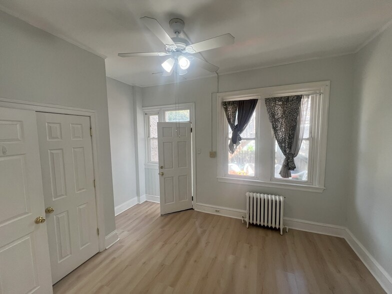 Bedroom - 12 Gay St