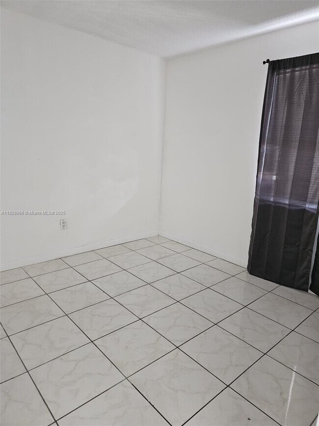 Building Photo - 6685 W 26th Ct