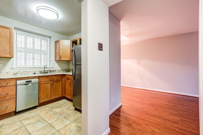 Building Photo - 3855 Rodman St NW
