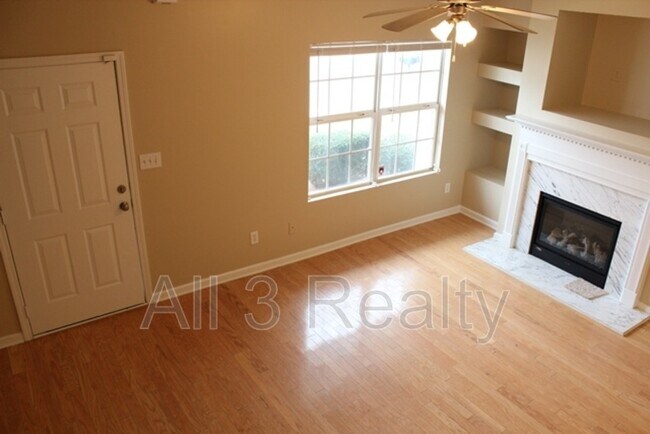 Building Photo - 4527 Heritage Pkwy
