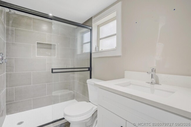 Building Photo - 13719 Via Aurora