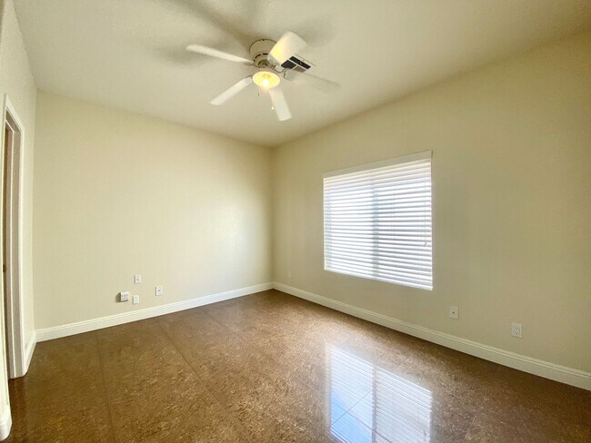 Building Photo - Great location house in Green Valley