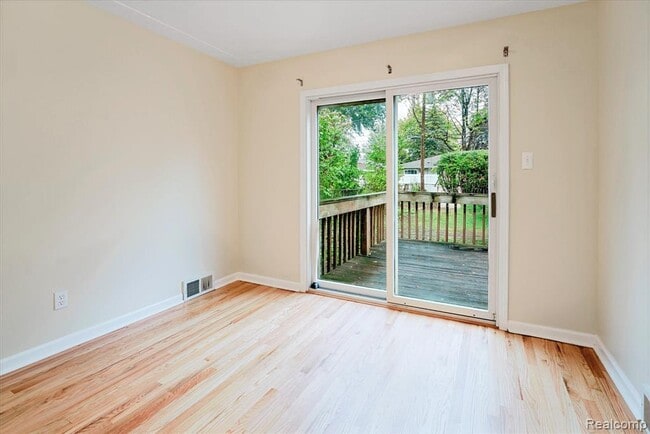 Building Photo - 11809 Meteor Dr