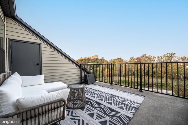 Building Photo - 5509 Valmarana Way