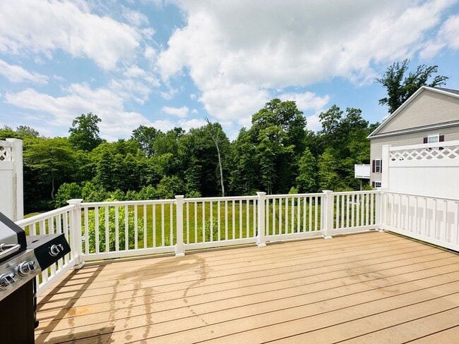 Building Photo - TOWNHOME AVAILABLE IN BALTIMORE CITY