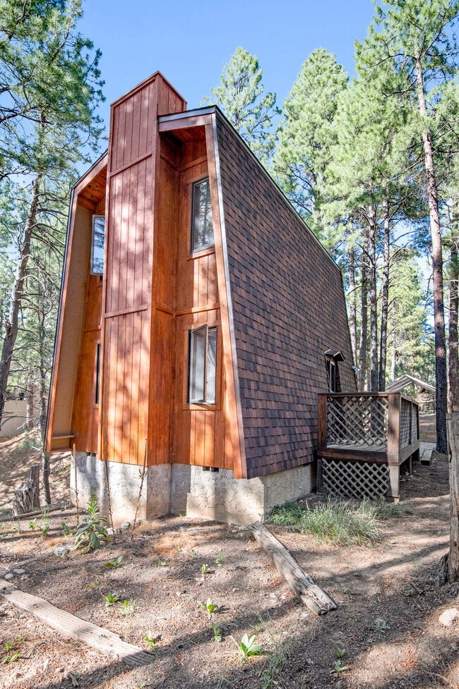 Primary Photo - 2888 Echo Cave Ovi