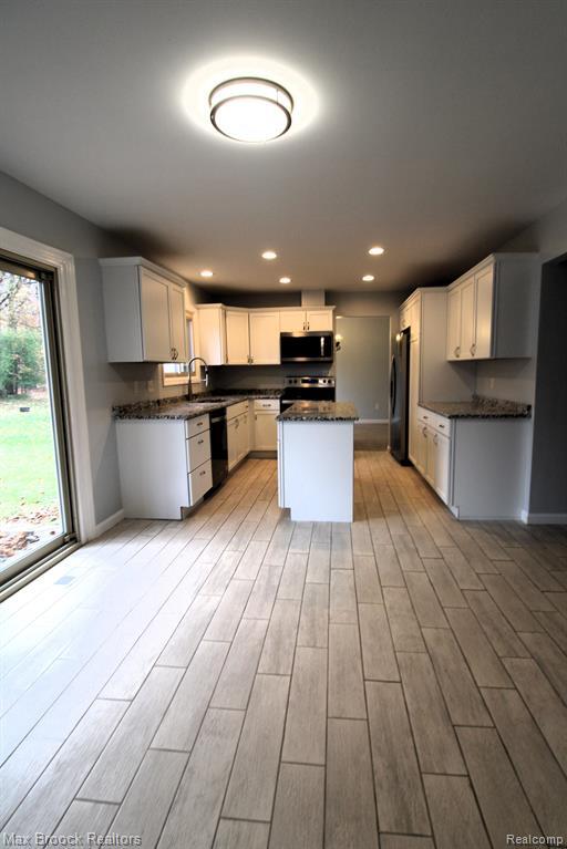 Building Photo - 6895 Indian Creek Dr