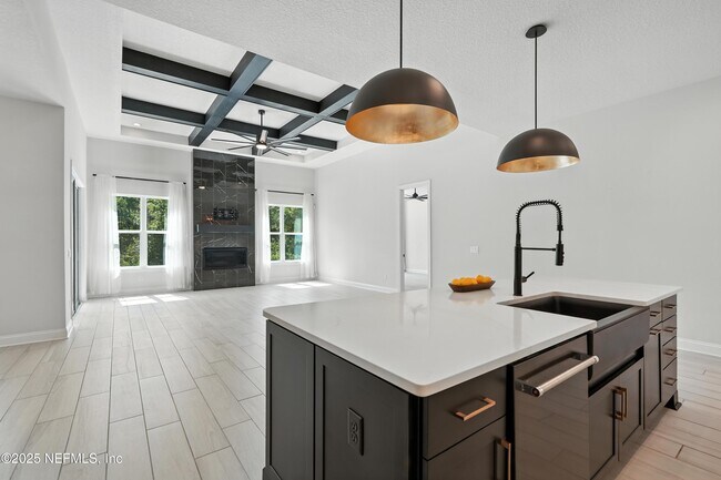 Building Photo - 480 Loosestrife Wy