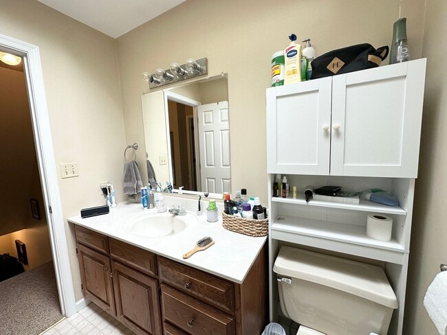 Building Photo - 3 Bedroom 1.5 Bathroom in Elizabethtown!
