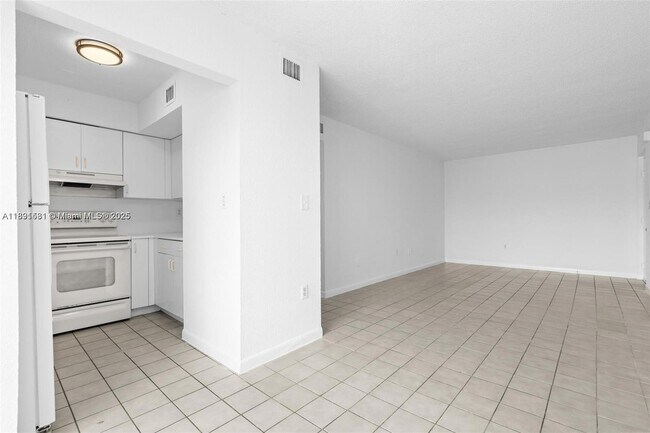 Building Photo - 5736 W 26th Ave