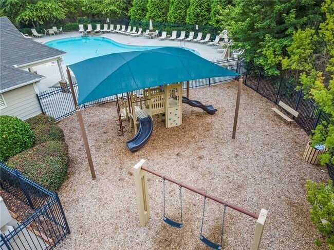 Building Photo - 153 Providence Walk Dr