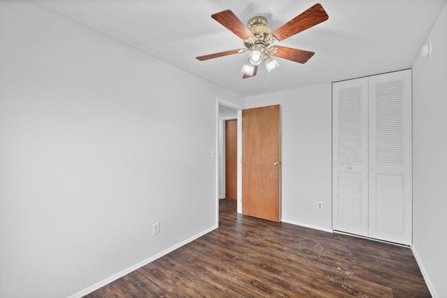 Building Photo - PLEASANT RUN - Well cared for 3 bed ranch ...