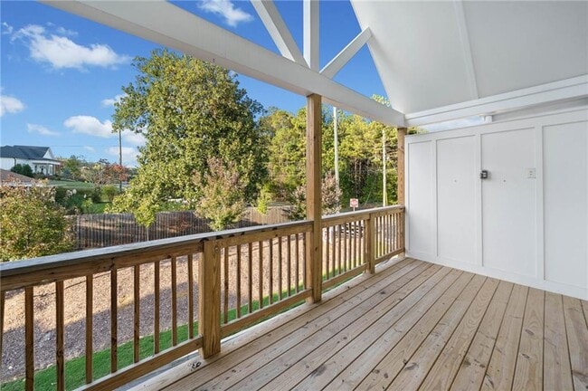 Building Photo - 104 Pearl St